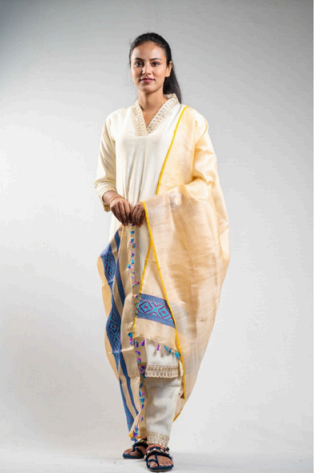 Wrap And Weft-Pale Cream Dupatta